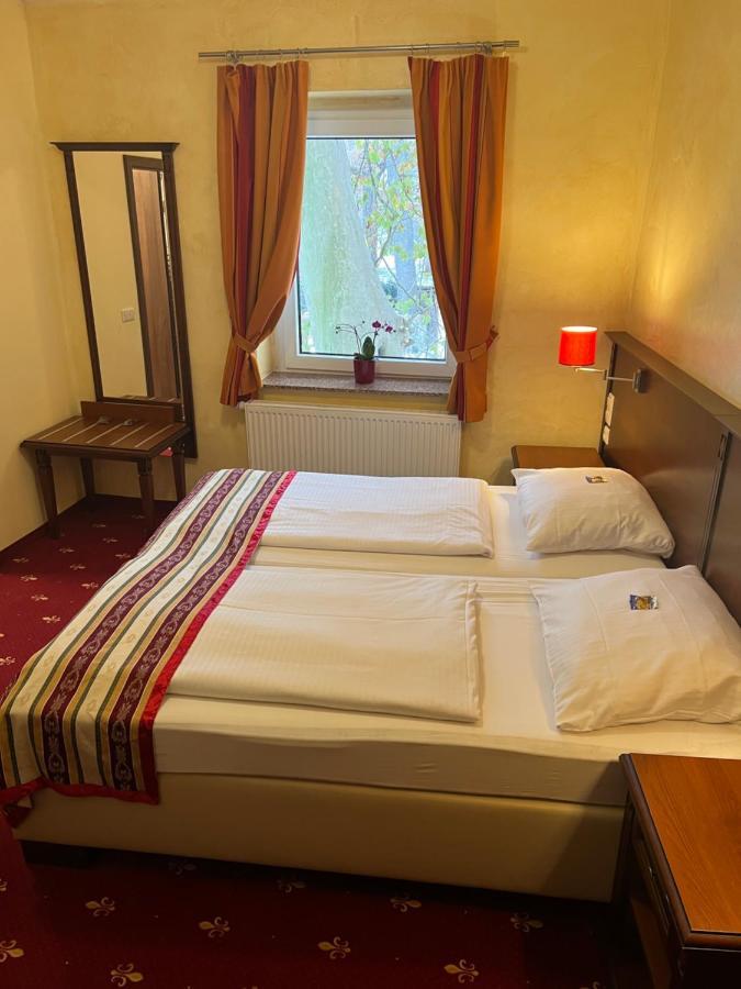 Hotel Medaillon Magdeburg Ngoại thất bức ảnh