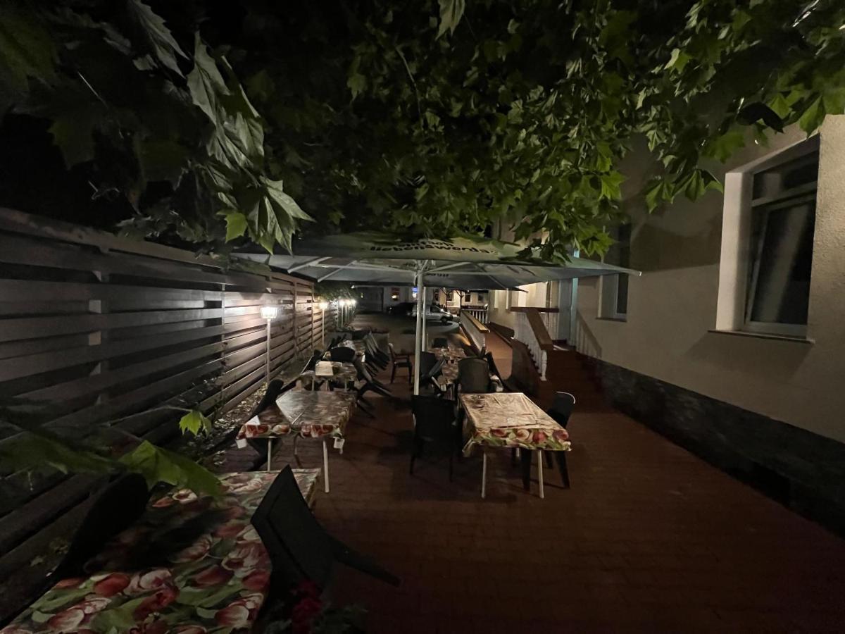 Hotel Medaillon Magdeburg Ngoại thất bức ảnh