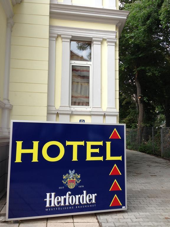 Hotel Medaillon Magdeburg Ngoại thất bức ảnh